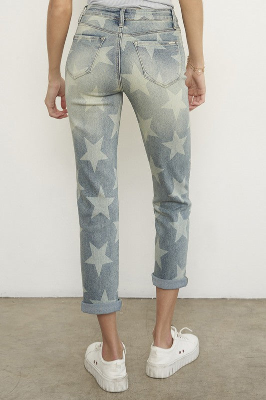 Denim Lab Star Print Girlfriend Jeans. These laid- back girlfriend jeans are ready for your next adventure and align well with the need for adaptable wardrobe staples. They are easy to dress up with heels or down with sandals to provide a day to night look. Get these in your cart and you will be off to show your carefree and unconventional style.