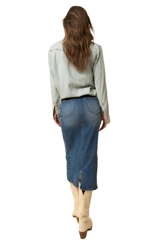 Get ready for your next event with this rustic jean skirt, with a flattering midi length that’s as comfy as it is stylish. The crossover design adds a modern twist while still keeping that fun, western spirit. Whether you're headed to a country concert, weekend market, or a casual night out with friends, this skirt has you covered.