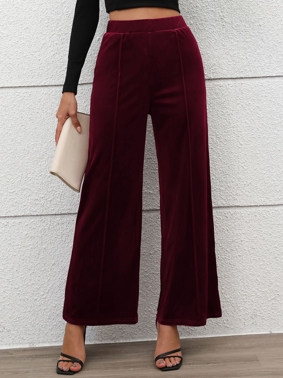 These Elastic Waist Wide Leg Pants are the kind of comfort you’ll want to live in, day in and day out. The stretchy waistband gives you that easy, relaxed fit while the wide-leg cut lets you move freely, whether you're dancing in the kitchen or strolling through the market. These pants have that laid-back, effortless vibe—perfect for catching the sunset, meeting up with friends, or just lounging around in style. Pair 'em with a graphic tee and boots for a wild-west feel or with a flowy top and sandals