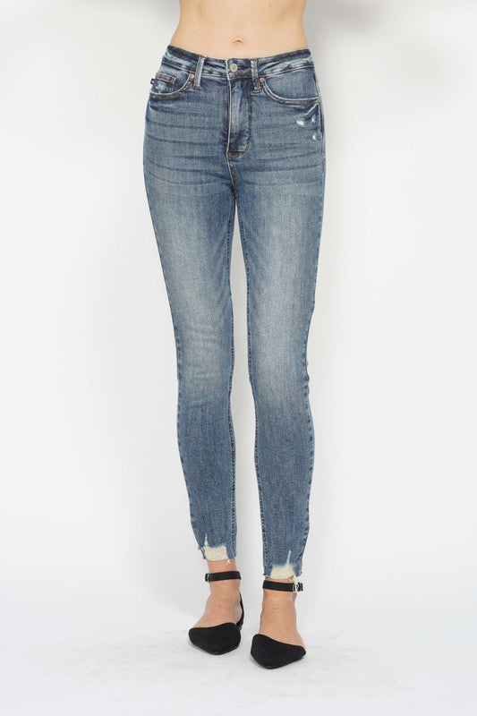 Judy Blue Vintage Wash jeans with Raw Hem and in Plus Sizes. Skinny Jeans with tummy control.